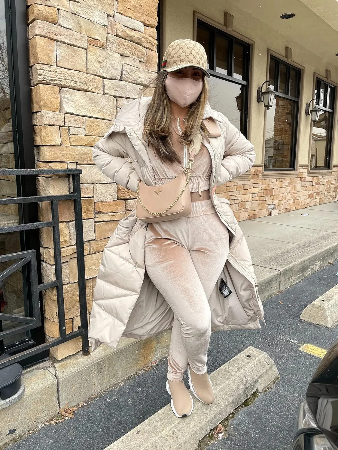 ABOCIW Velour Tracksuit Womens 2 Piece Jogging Outfits Long Sleeve Zipper Crop Top Sweatpant Jogger Sweatsuit Workout Sets