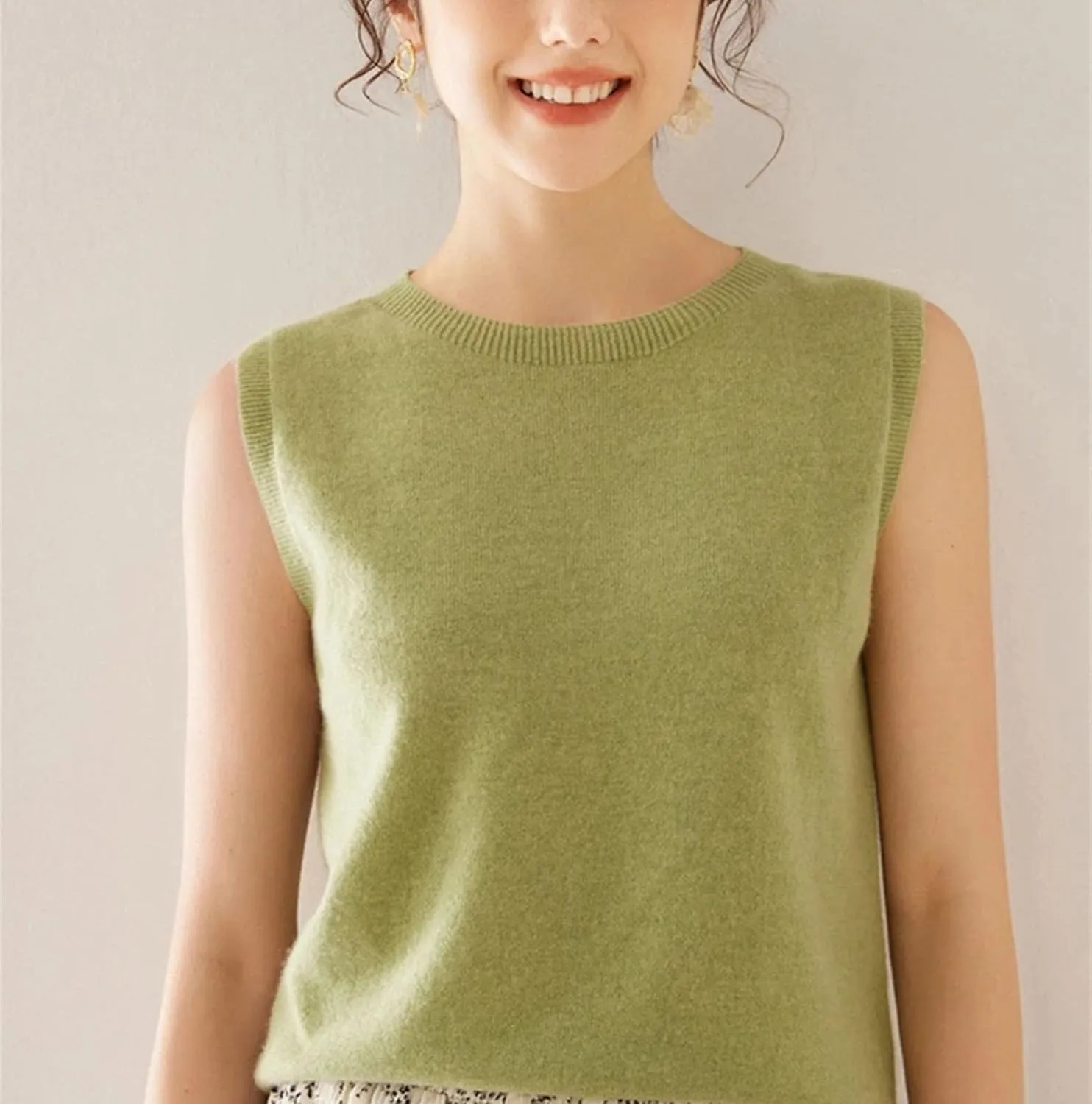 Women Cashmere Sweater Vest Crewneck Pullover Sleeveless Tops Soft Fashion Knited Vest