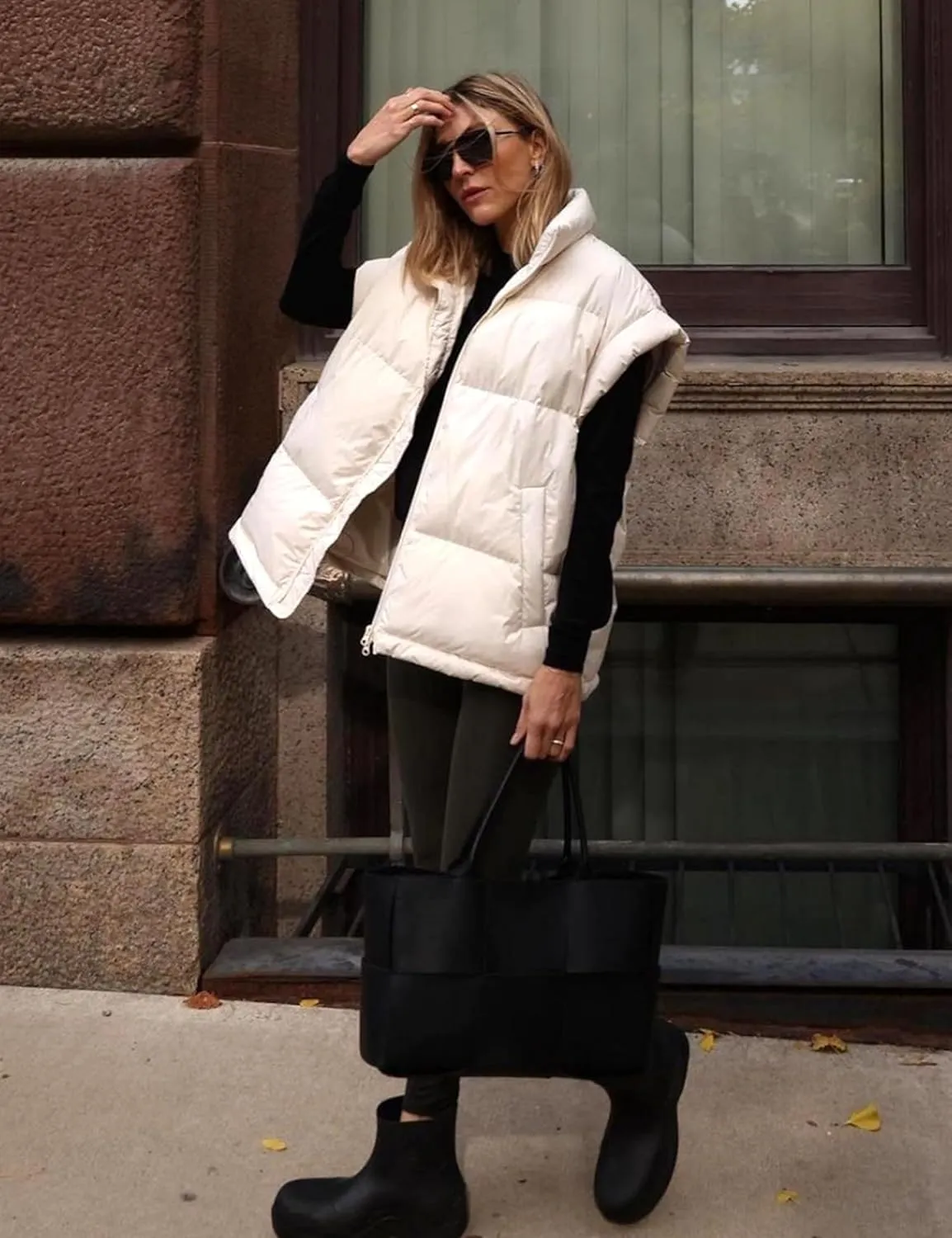 Womens Quilted Puffer Vest Sleeveless Zip up Jacket Stand Collar Padded Gilet Coat with Pockets