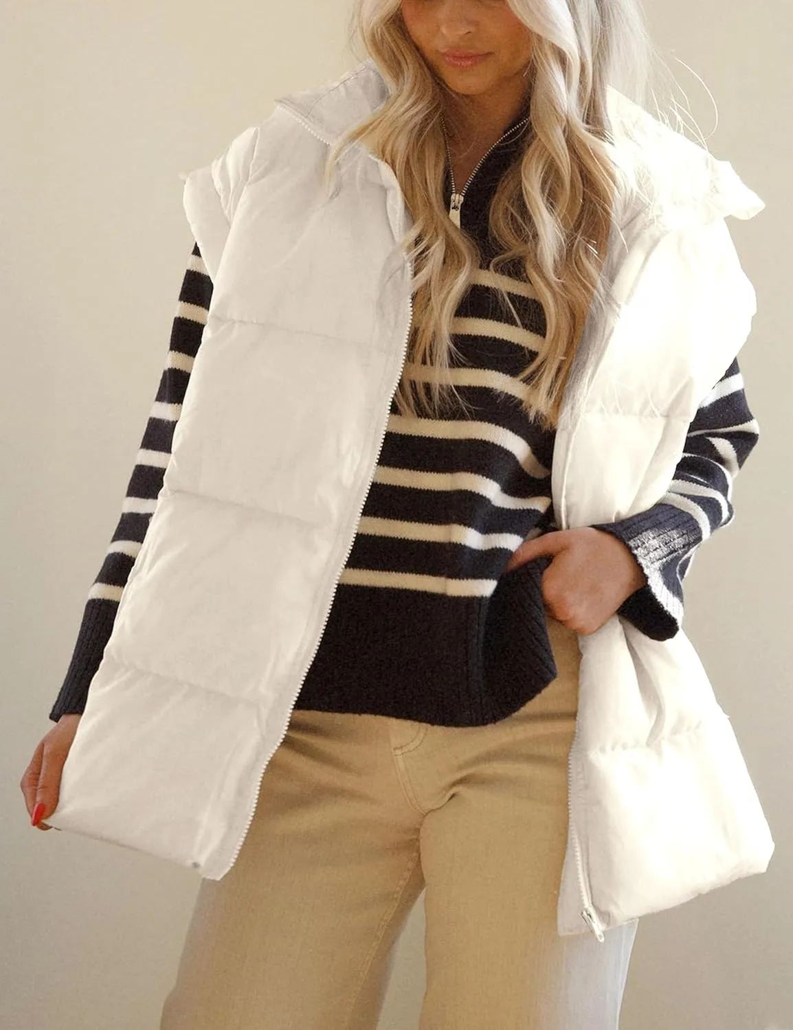 Womens Quilted Puffer Vest Sleeveless Zip up Jacket Stand Collar Padded Gilet Coat with Pockets