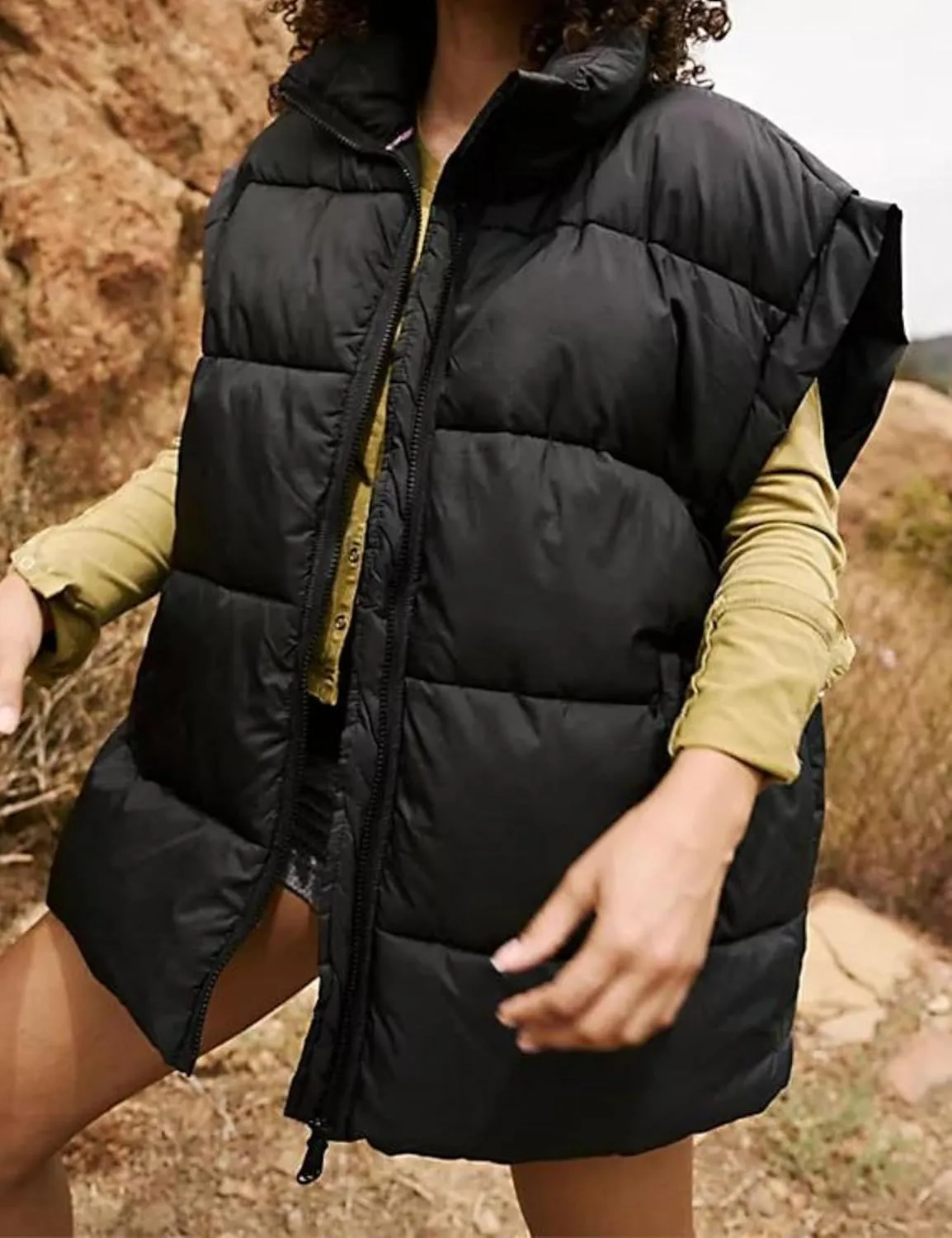 Womens Quilted Puffer Vest Sleeveless Zip up Jacket Stand Collar Padded Gilet Coat with Pockets