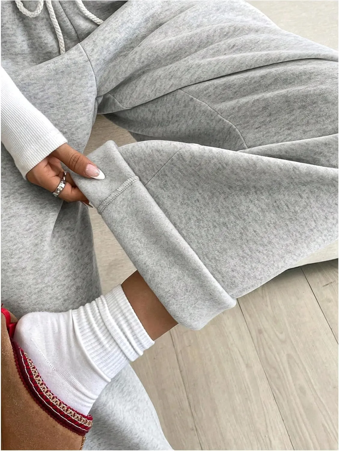 Women's Wide Leg Sweatpants Low Drawstring Waist Workout Track Pants Baggy Trousers