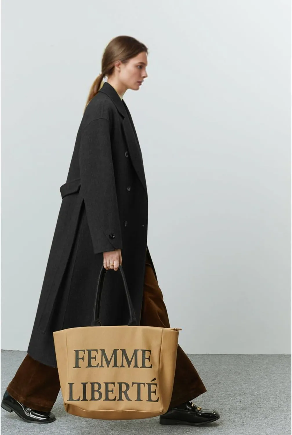 Wool Coats for Women Winter Lapel Double Breasted Wool Blend Long Pea Trench Coat Pocketed Outwear with Belt